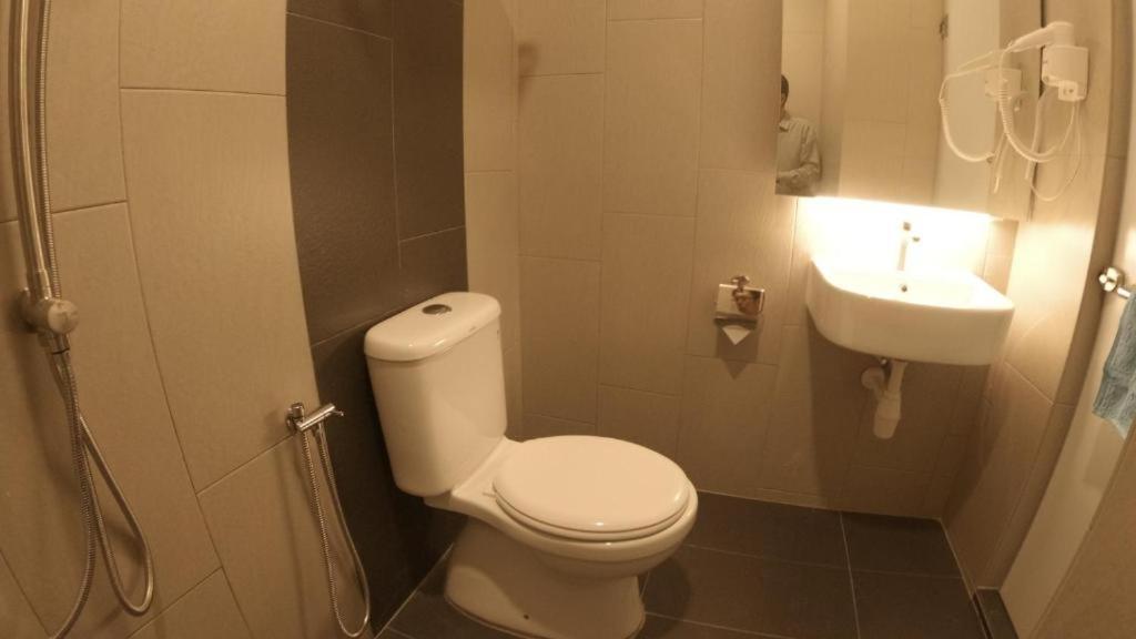 U Design Hotel Куала Липис Екстериор снимка